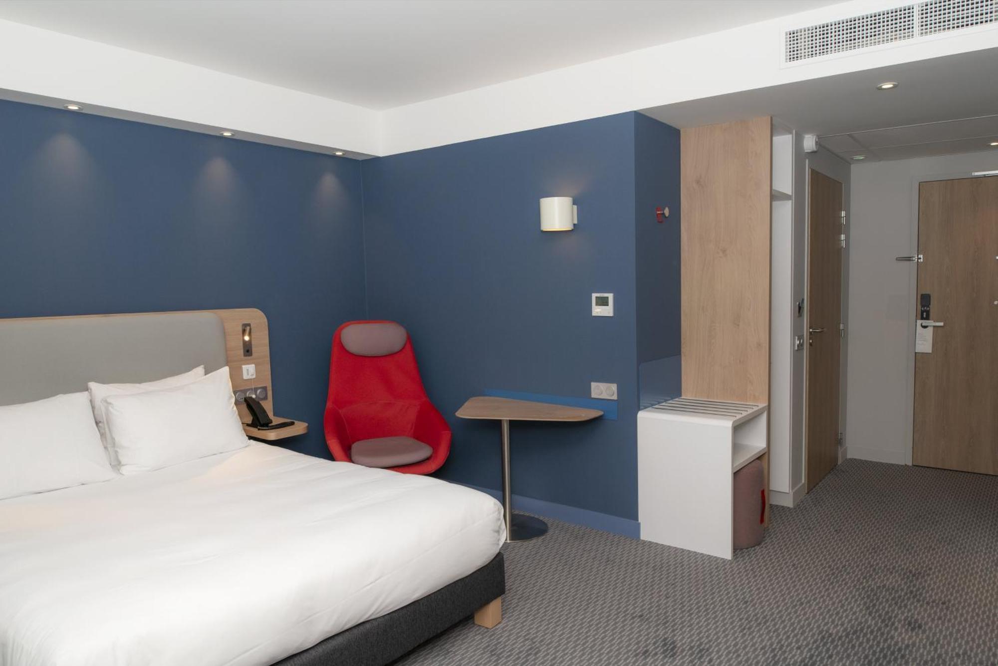 Holiday Inn Express Caen Epron By Ihg Eksteriør bilde