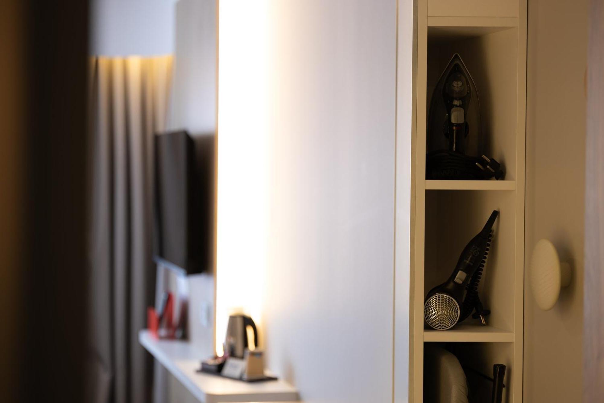 Holiday Inn Express Caen Epron By Ihg Eksteriør bilde