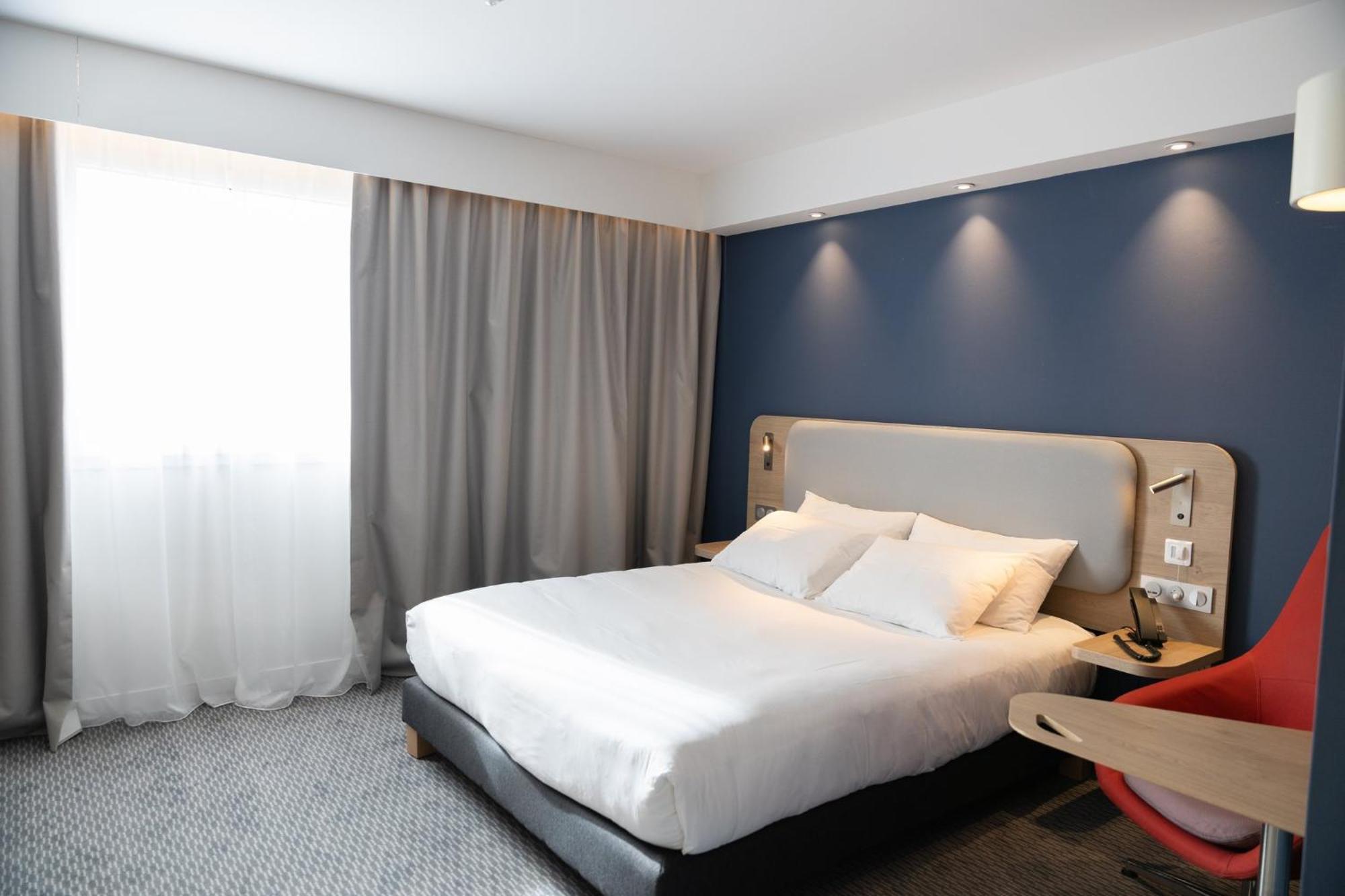 Holiday Inn Express Caen Epron By Ihg Eksteriør bilde