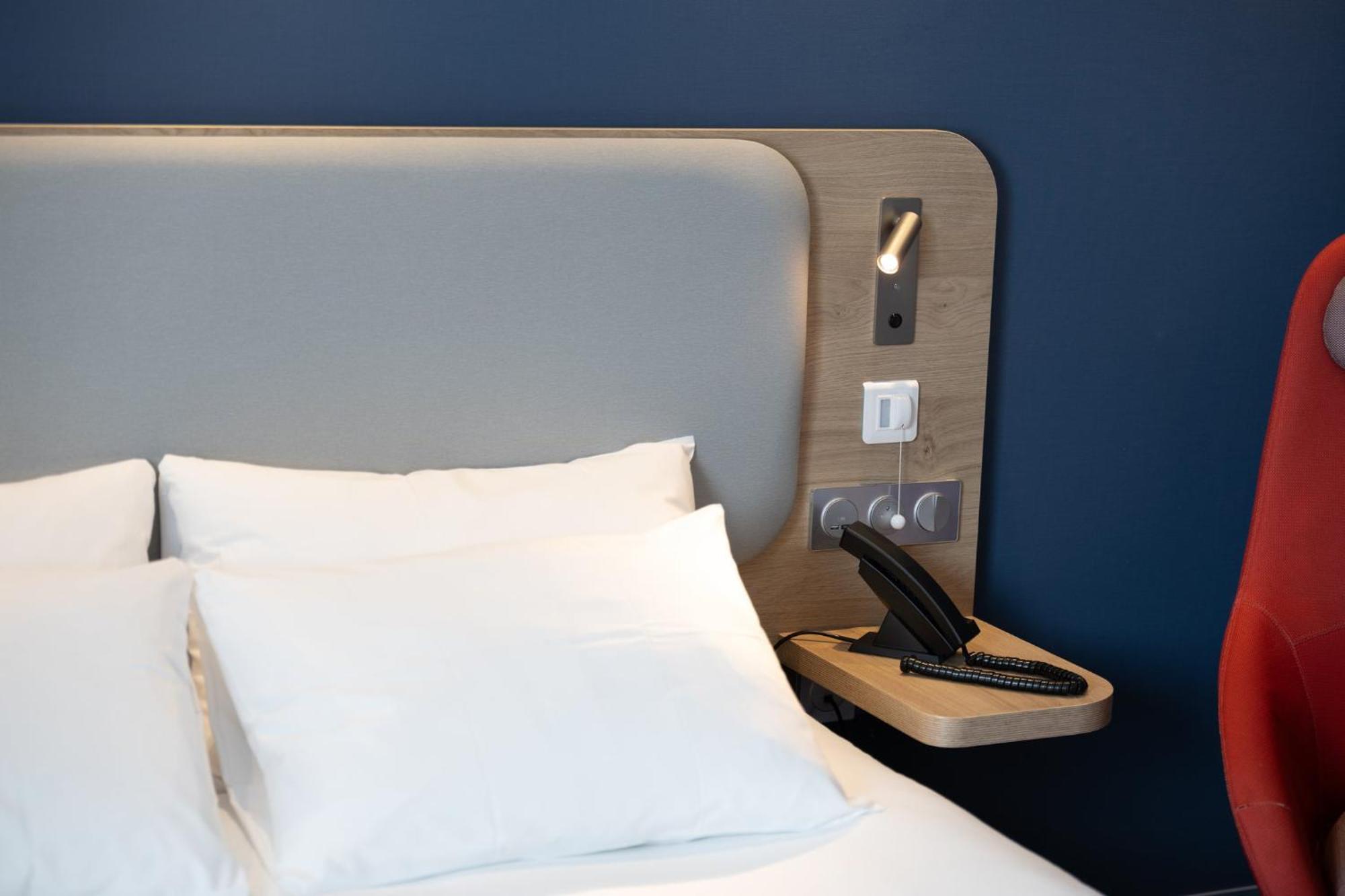 Holiday Inn Express Caen Epron By Ihg Eksteriør bilde